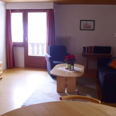 Planta Apartment *